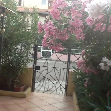 ゲストハウス Nuvole