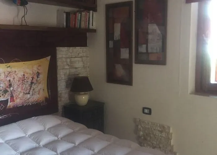 Nuvole 招待所 奧爾比亞